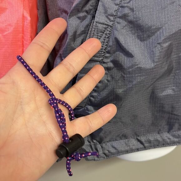 L.L. Bean Salmon/Grey HalfZip Pullover Long Sleeve Adjustable Windbreaker-Medium - Picture 9 of 16